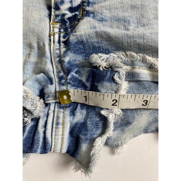 Boom Boom Jeans Acid Wash Blue Lace Accented Hot Shorts Women's Size 4 - Picture 9 of 9